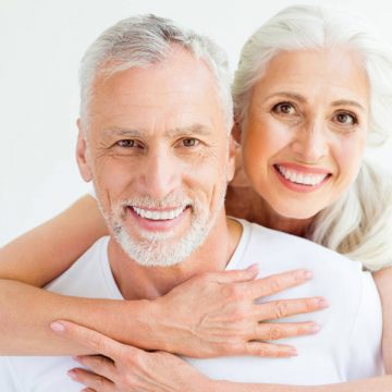 6 Useful Tips on Cleaning Dentures