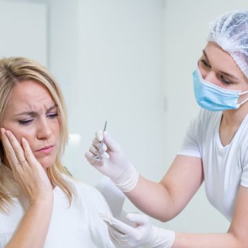 When Does a Cracked Tooth Need to Be Removed? Signs You Shouldn’t Ignore