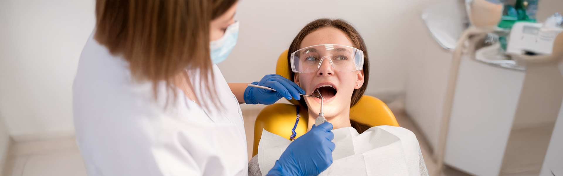 How to Treat a Decayed Molar Tooth Before It Gets Worse